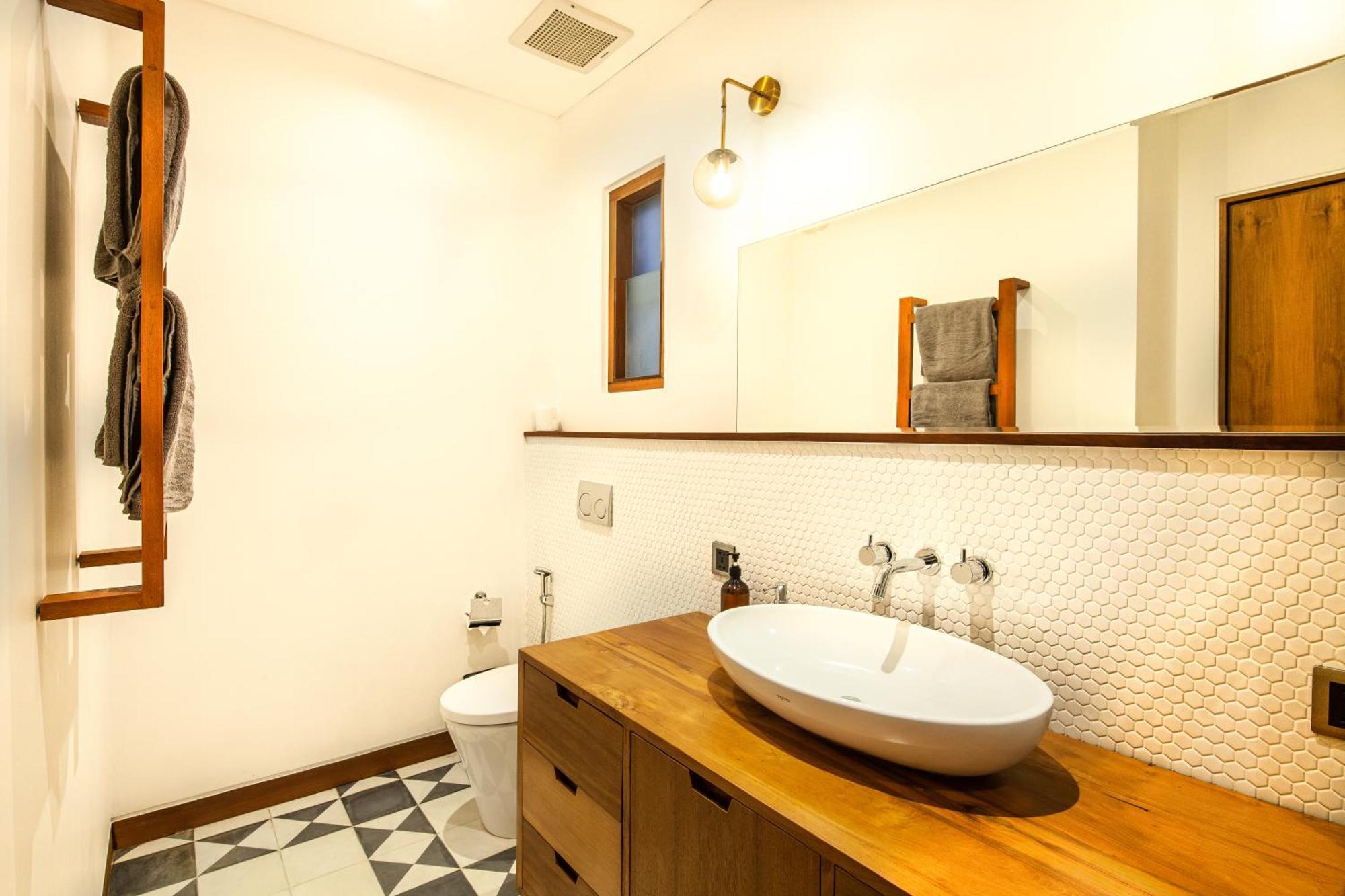 Brand New 5 Bedroom Villa Enclosed Living Room Canggu Εξωτερικό φωτογραφία