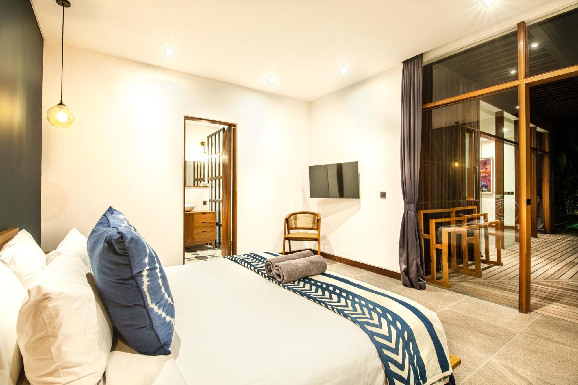 Brand New 5 Bedroom Villa Enclosed Living Room Canggu Εξωτερικό φωτογραφία