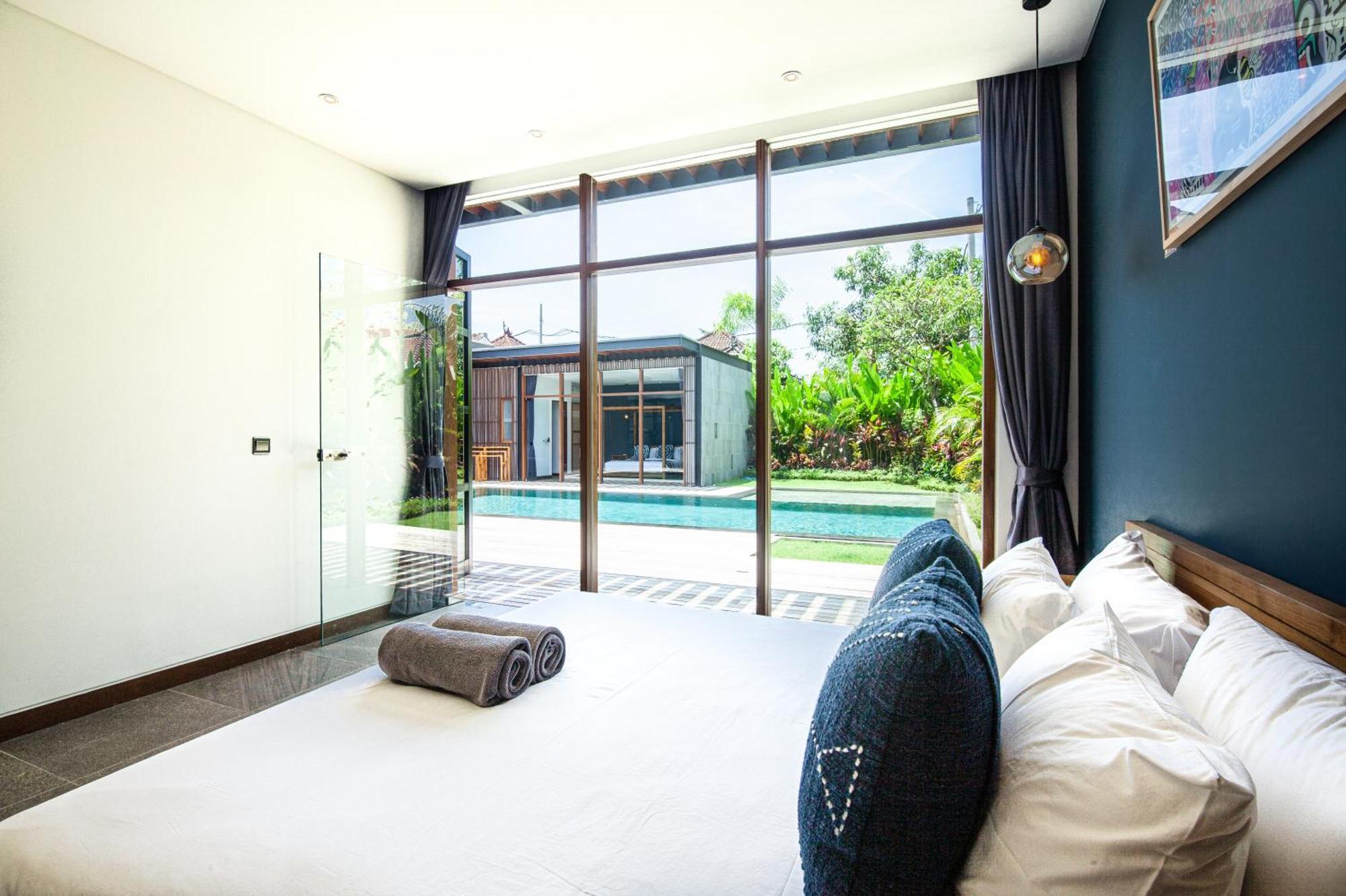 Brand New 5 Bedroom Villa Enclosed Living Room Canggu Εξωτερικό φωτογραφία
